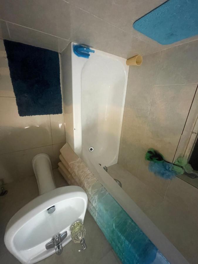 Miami Vibes "Hostel-Like" Shared Room Норт Маями Екстериор снимка